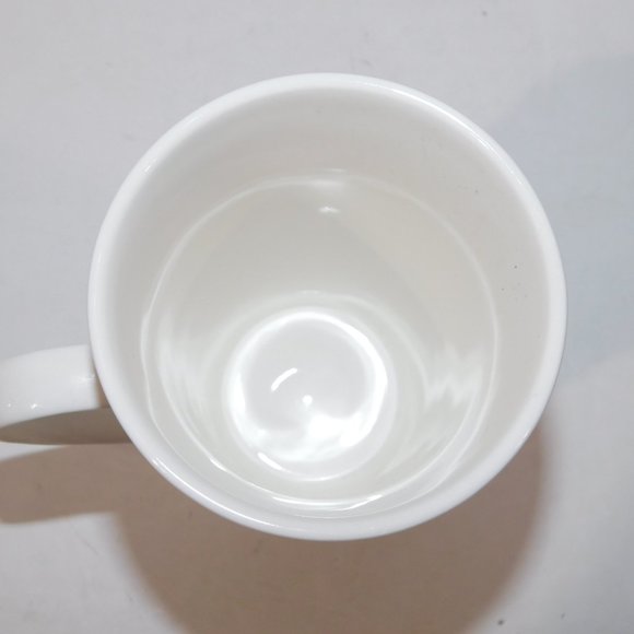 Starbucks 2016 White Gold Christmas Holiday Snowflake tall 18 oz Coffee Mug - Picture 5 of 6